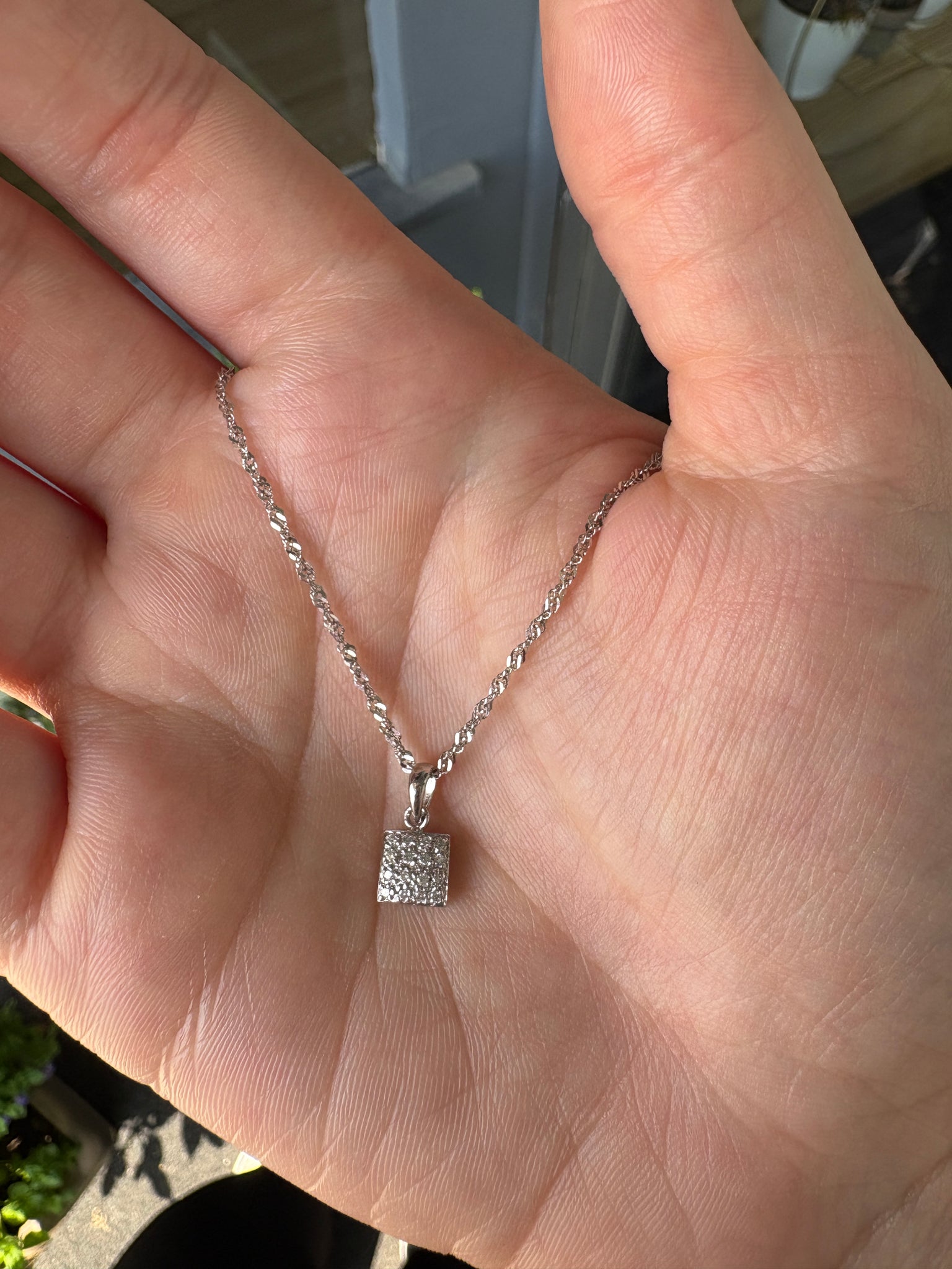 Estate 14K White Gold Diamond Cluster Pendant Necklace